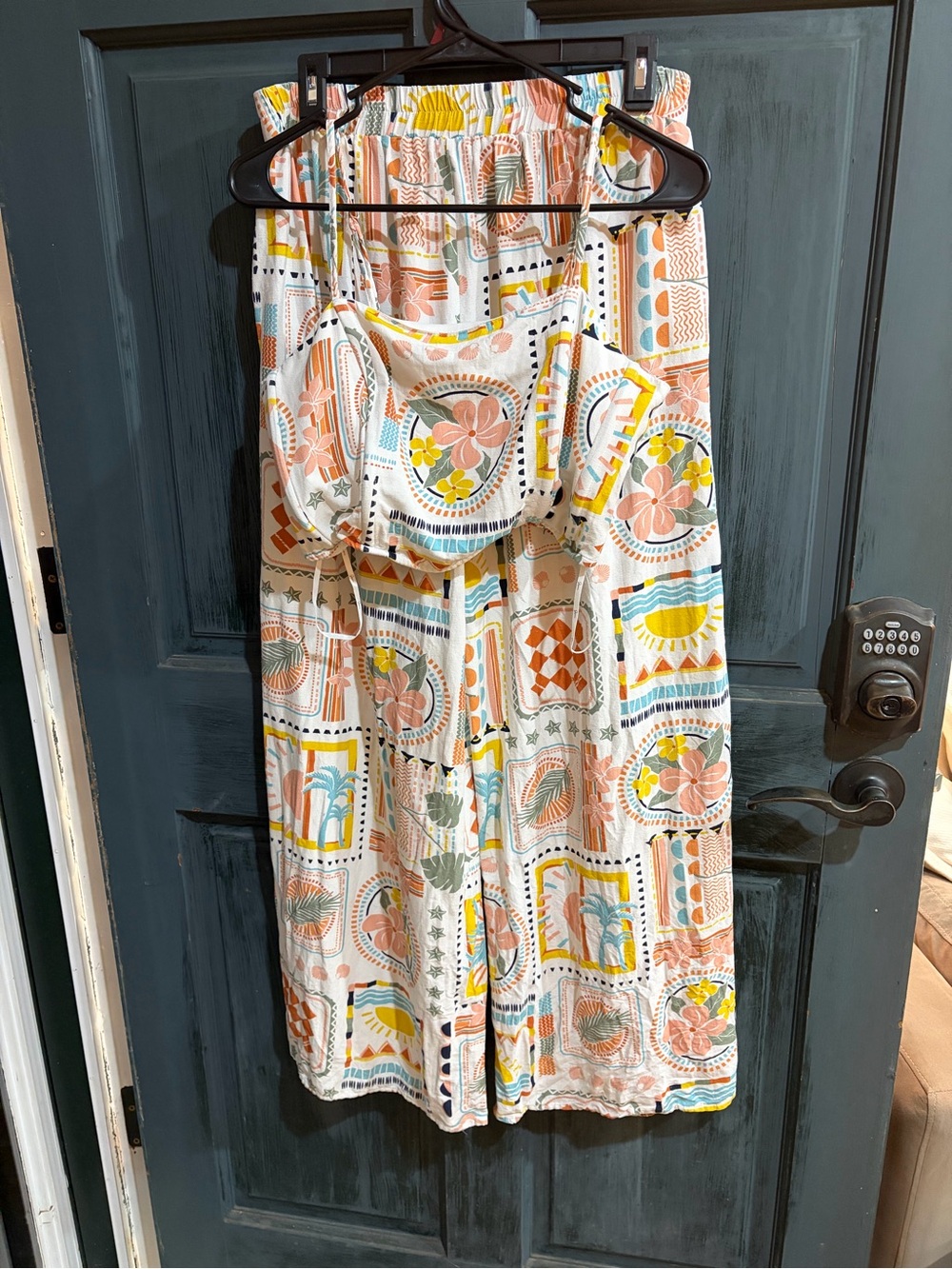 Women’s White Multicolor Printed 2 piece set